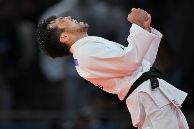 Олимпийский чемпион Елдос Сметов готовится к возвращению на татами (ВИДЕО)