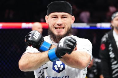 Ринат Фахретдинов прокомментировал уход из UFC без поражений