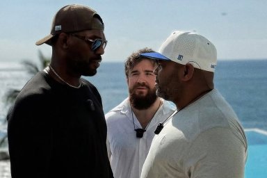 Джонс против Кормье: экс-чемпионы UFC возглавят новый сезон реалити-шоу