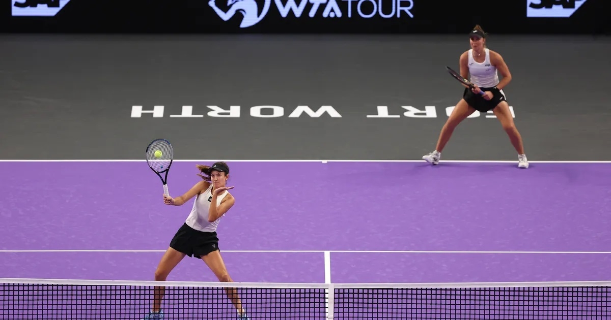 Анна Данилина и Беатрис Хаддад Майа на WTA Finals 2022